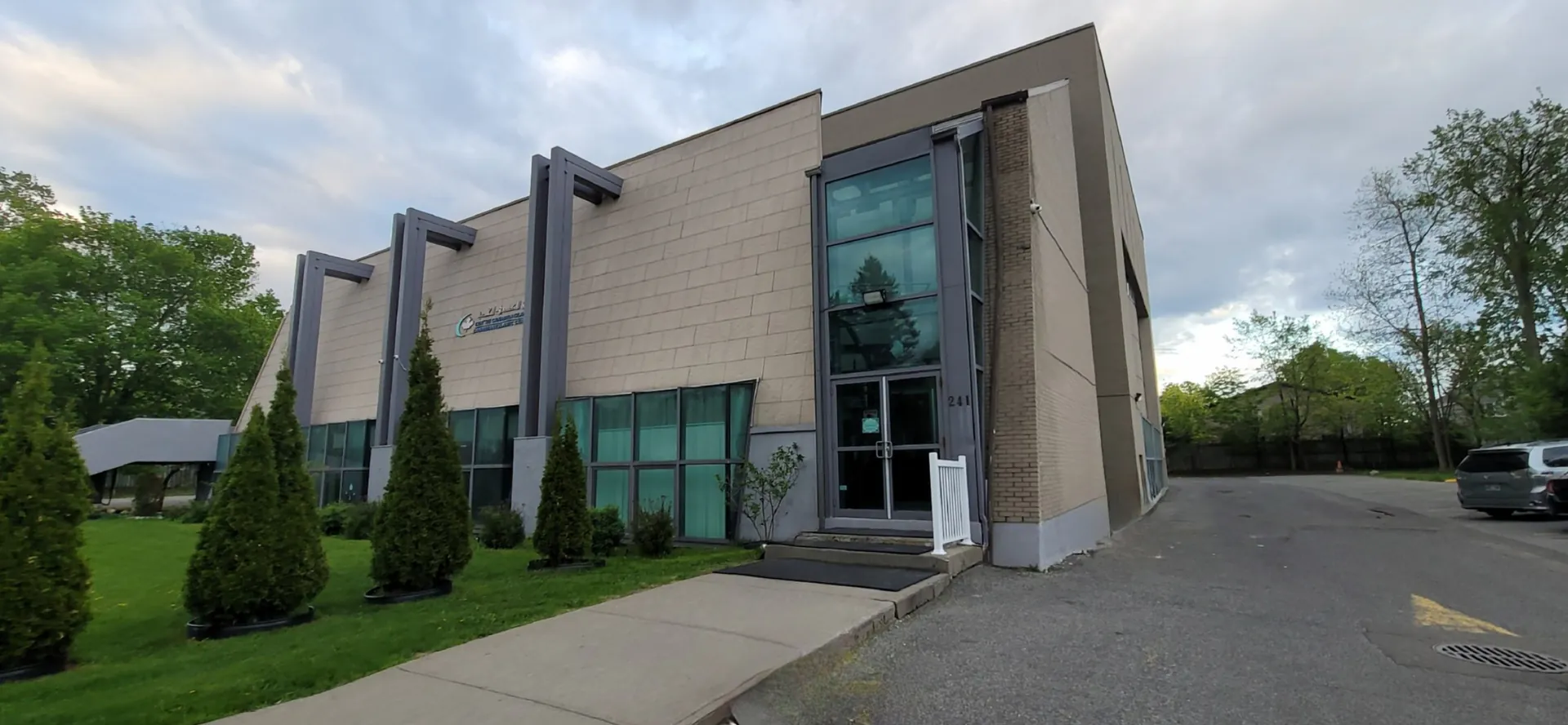 Centre Islamique Canadien, Canada